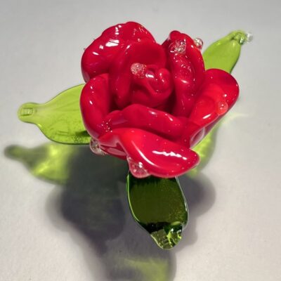 idée cadeau fête des mères, rose en verre de Murano