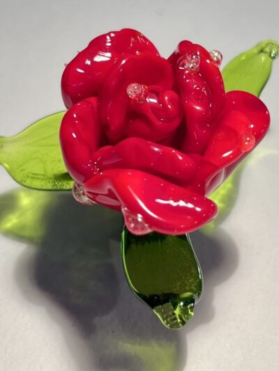 idée cadeau fête des mères, rose en verre de Murano