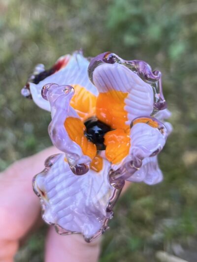 Fleur en verre artisanale