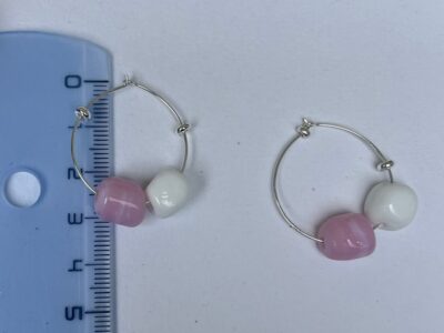 Boucles d'oreilles en verre n°017 Perles de verre couleur rose et blanc – Image 4