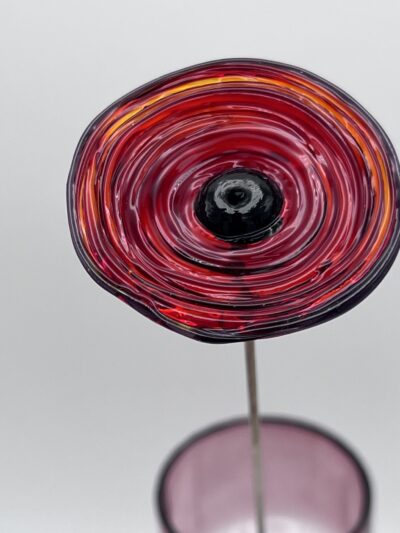 Coquelicot en verre n°028 Rouge transparent anneau extérieur violet – Image 5