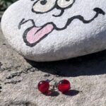 Puces d'oreilles en verre