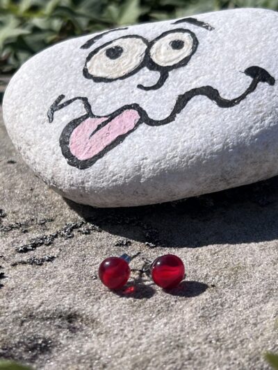 Puces d'oreilles en verre