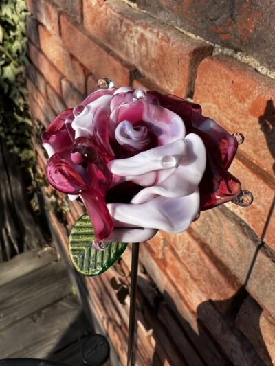 Rose artificielle
