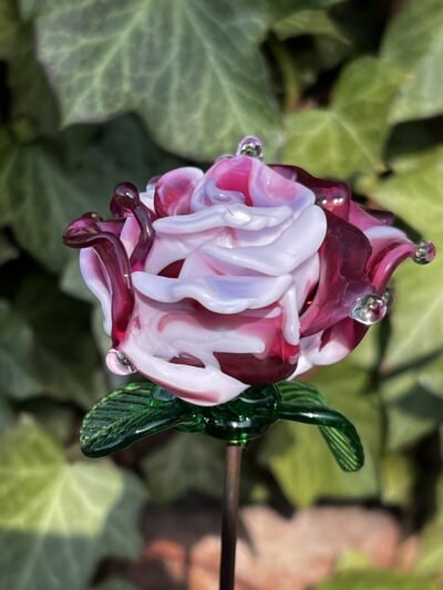 Rose artificielle