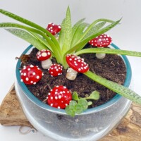 FIGUR009 - Champignons en verre Lot de 6 amanites sur tiges en inox, à planter Champignons en verre